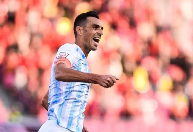 两队的每一 两队的每一