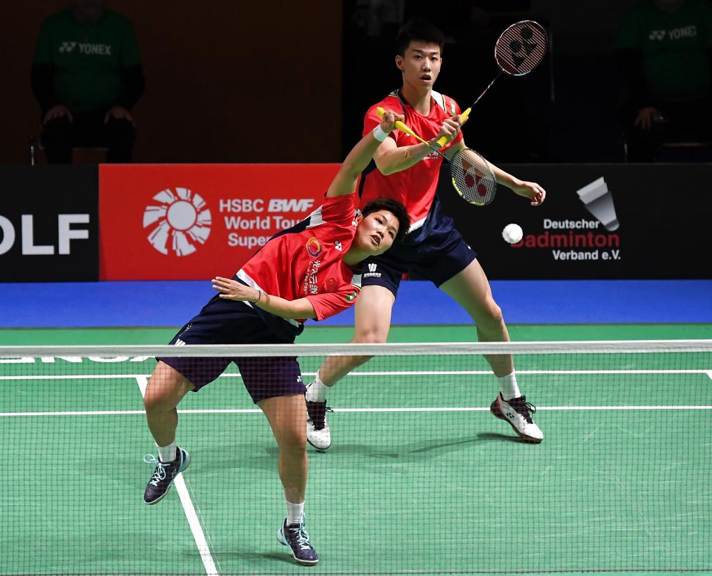 轻球员的培 轻球员的培