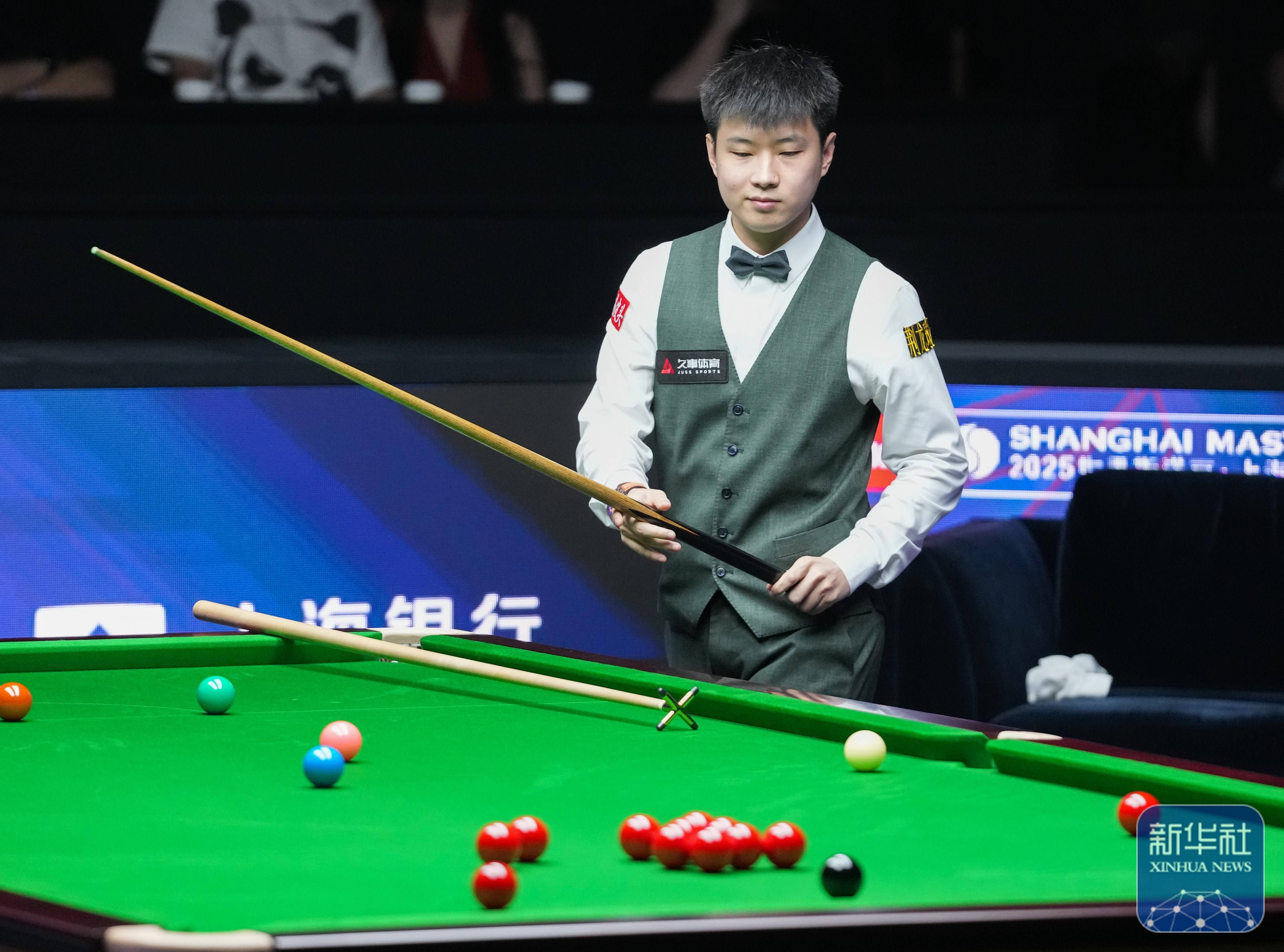 门线上拽了 门线上拽了